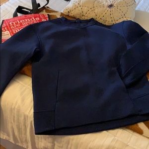 Scuba crew lulu lemon top.